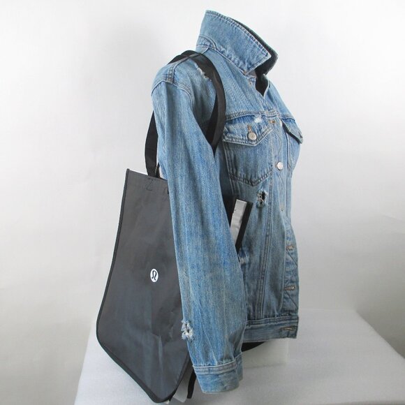 LARGE LULULEMON TOTE BAG - Picture 3 of 13